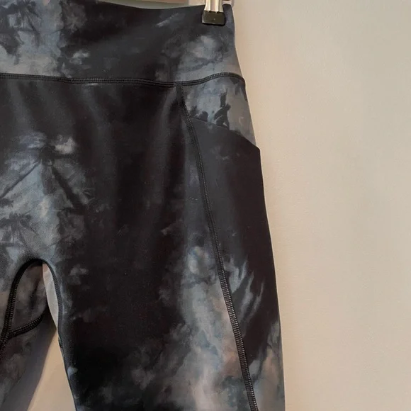 Alphalete Surface Power Pocket Leggings - Black/Grey - Picture 4 of 9